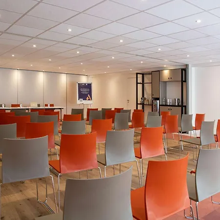 Hotel Ibis Budget Californie Lenval 2*