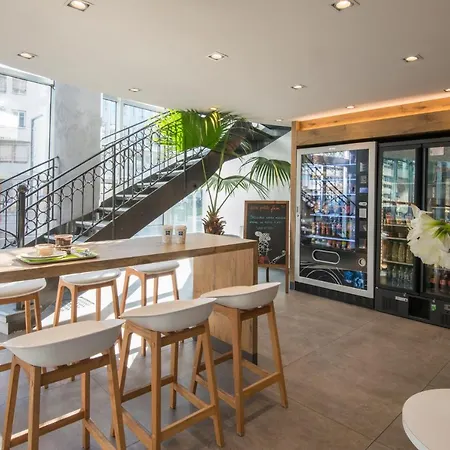 Ibis Budget Californie Lenval Hotel 2*