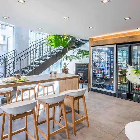 Hotel Ibis Budget Californie Lenval 2*