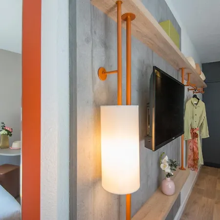 Ibis Budget Californie Lenval Szálloda 2*