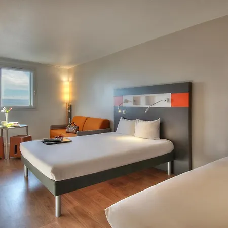 Ibis Budget Californie Lenval Szálloda 2*